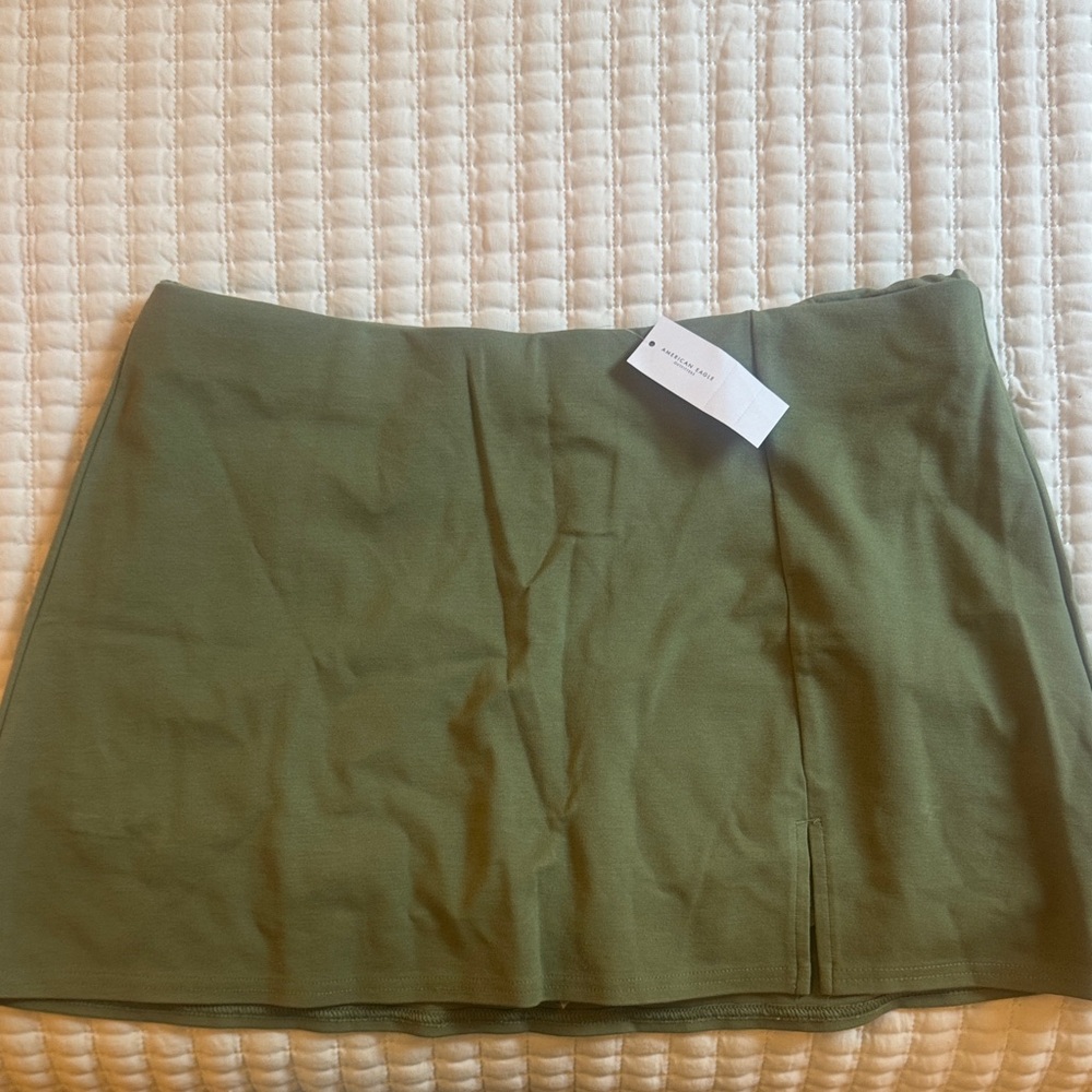 American eagle green skort